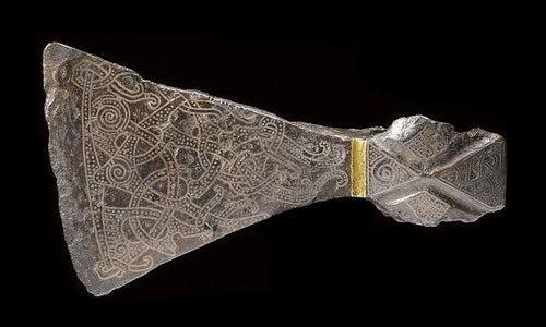 The Viking axe - An effective weapon in Viking age
