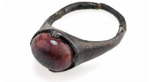 Viking ring with Allah inscription