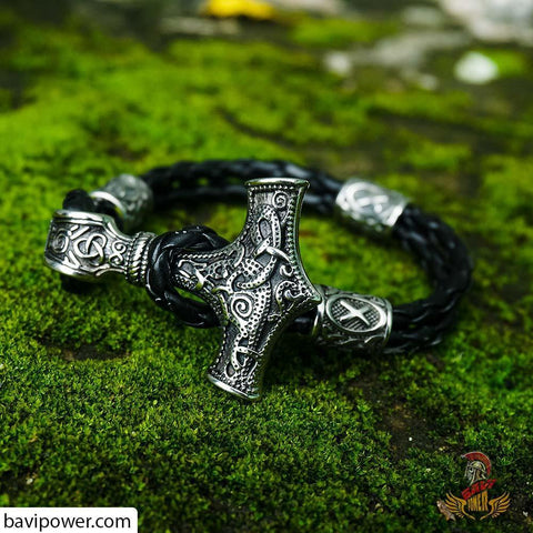 Runic Thor's Hammer Leather Bracelet