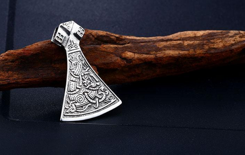 Mammen Axe Jewelry: The Most Striking Viking Jewelry