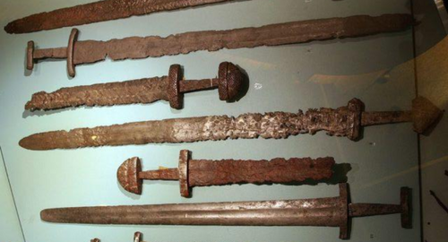Viking sword artifacts that survived 